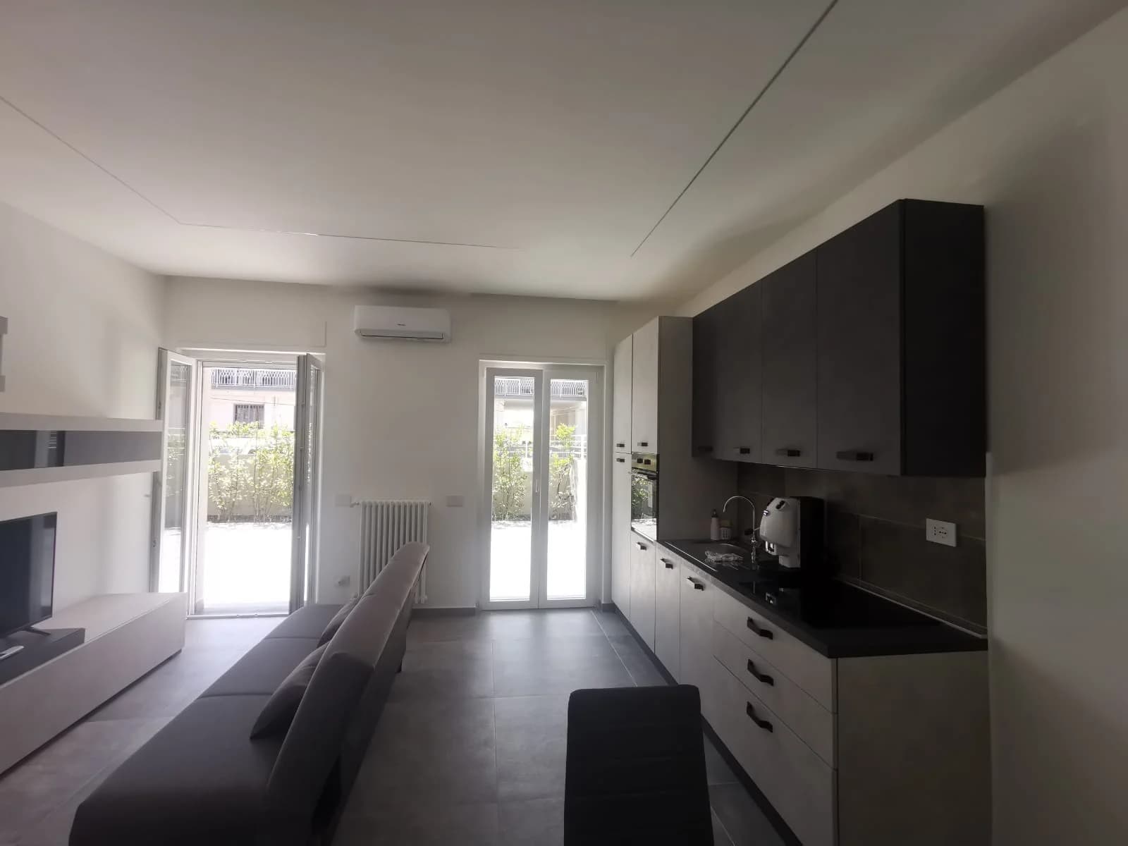 Moderno bilocale arredato nuova costruzione in zona acquaviva - foto 67