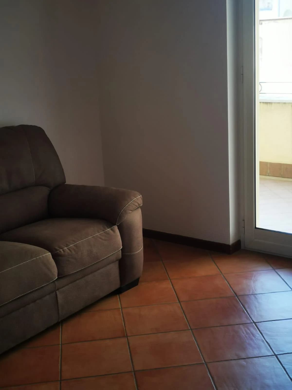 Ampio Trilocale Arredato con posto auto coperto zona centro - foto 37