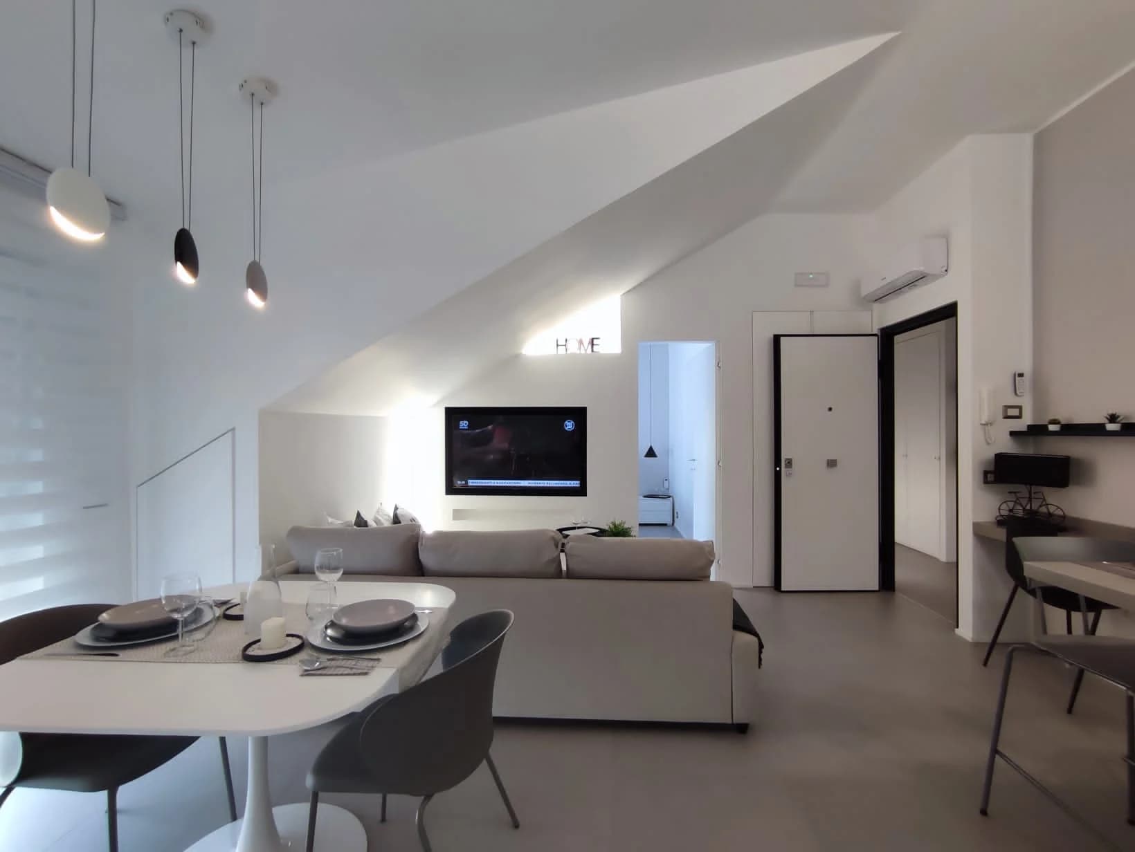 MINIMAL BILOCALE ARREDATO RIFINITO RESIDENCE VIA MILANO - foto 7