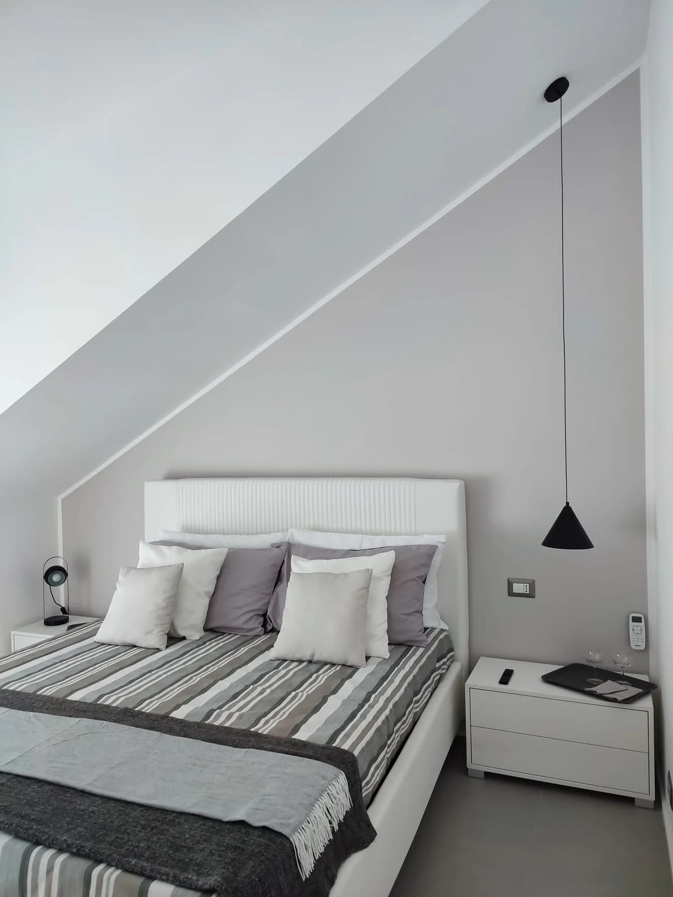 MINIMAL BILOCALE ARREDATO RIFINITO RESIDENCE VIA MILANO - foto 10