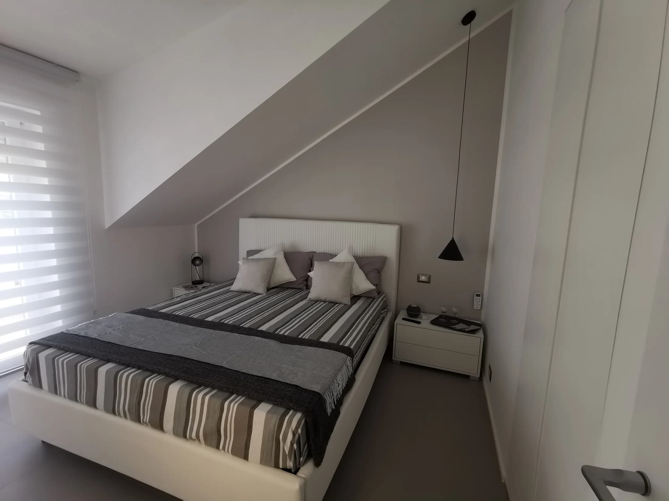 MINIMAL BILOCALE ARREDATO RIFINITO RESIDENCE VIA MILANO - foto 16