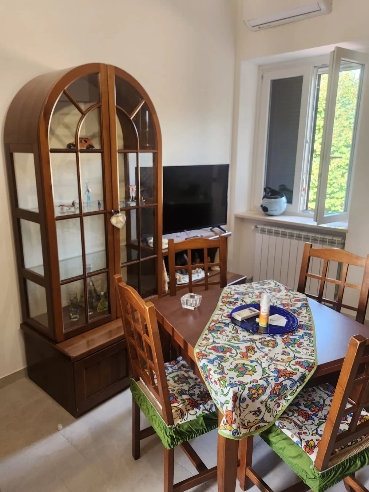 Bilocale ristrutturato e arredato zona san leucio - foto 9