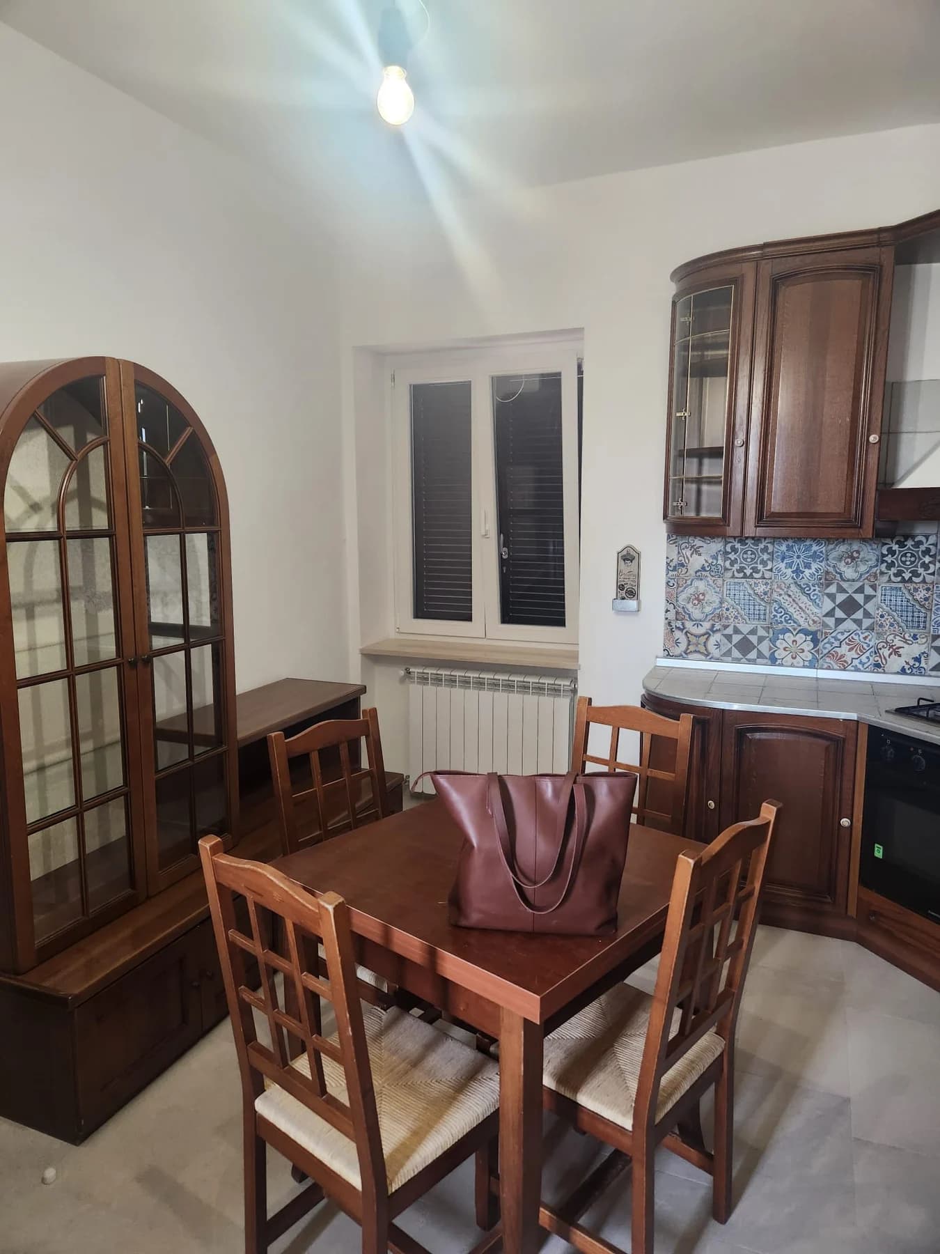 Bilocale ristrutturato e arredato zona san leucio - foto 10