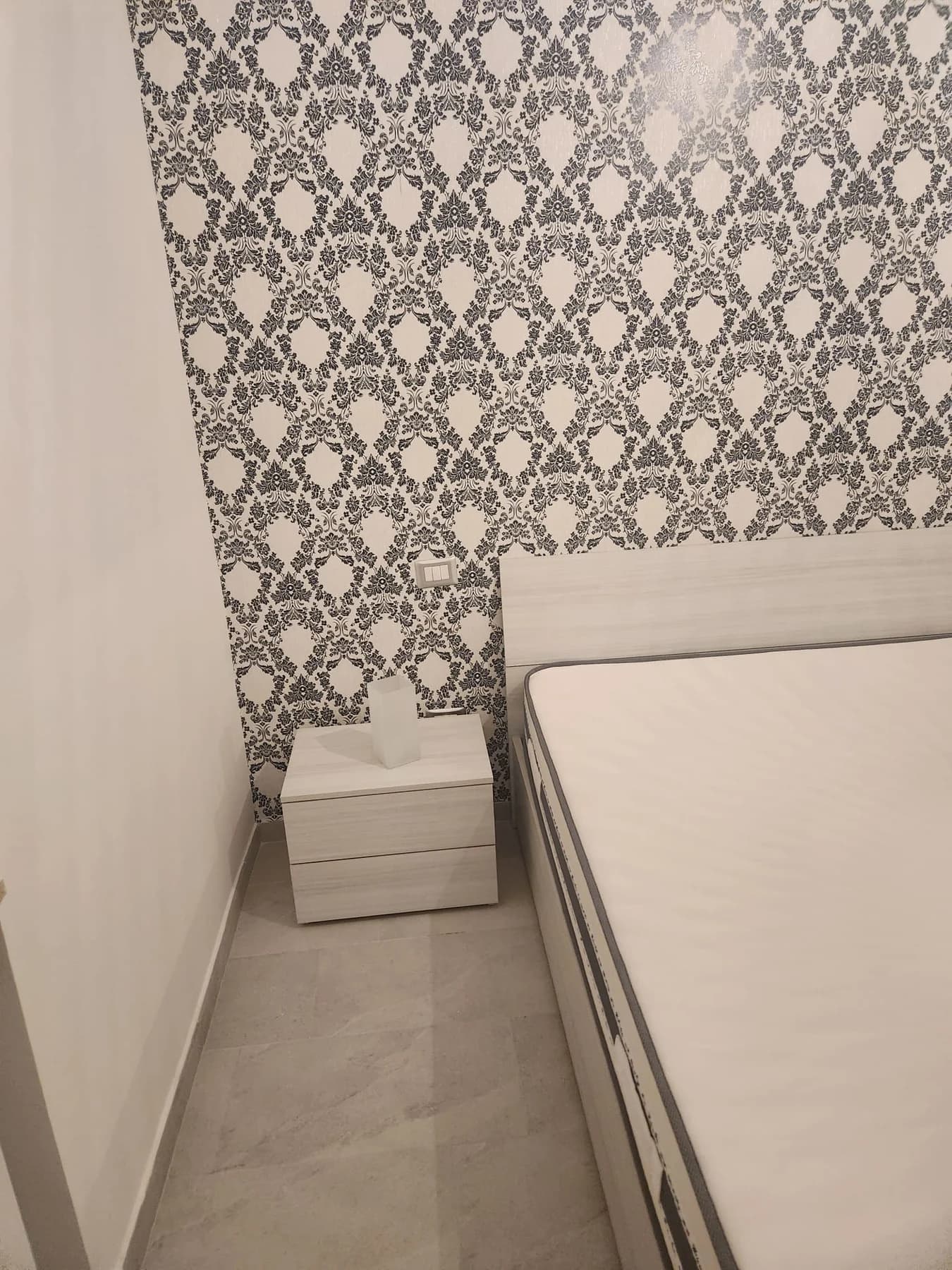Bilocale ristrutturato e arredato zona san leucio - foto 12