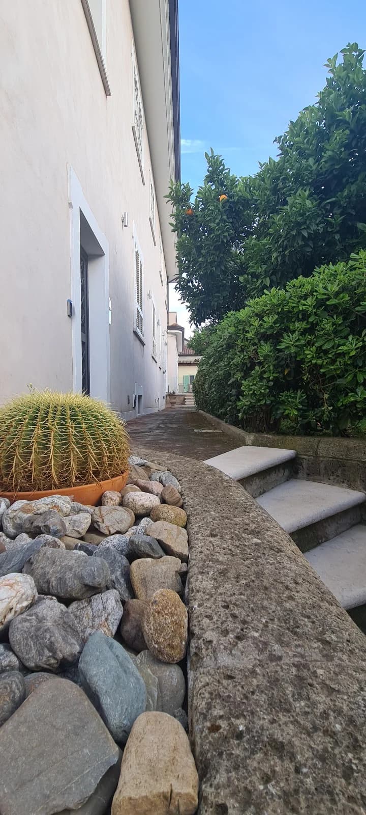 Quadrilocale rifinito prestigioso con giardino e terrazzo - foto 6