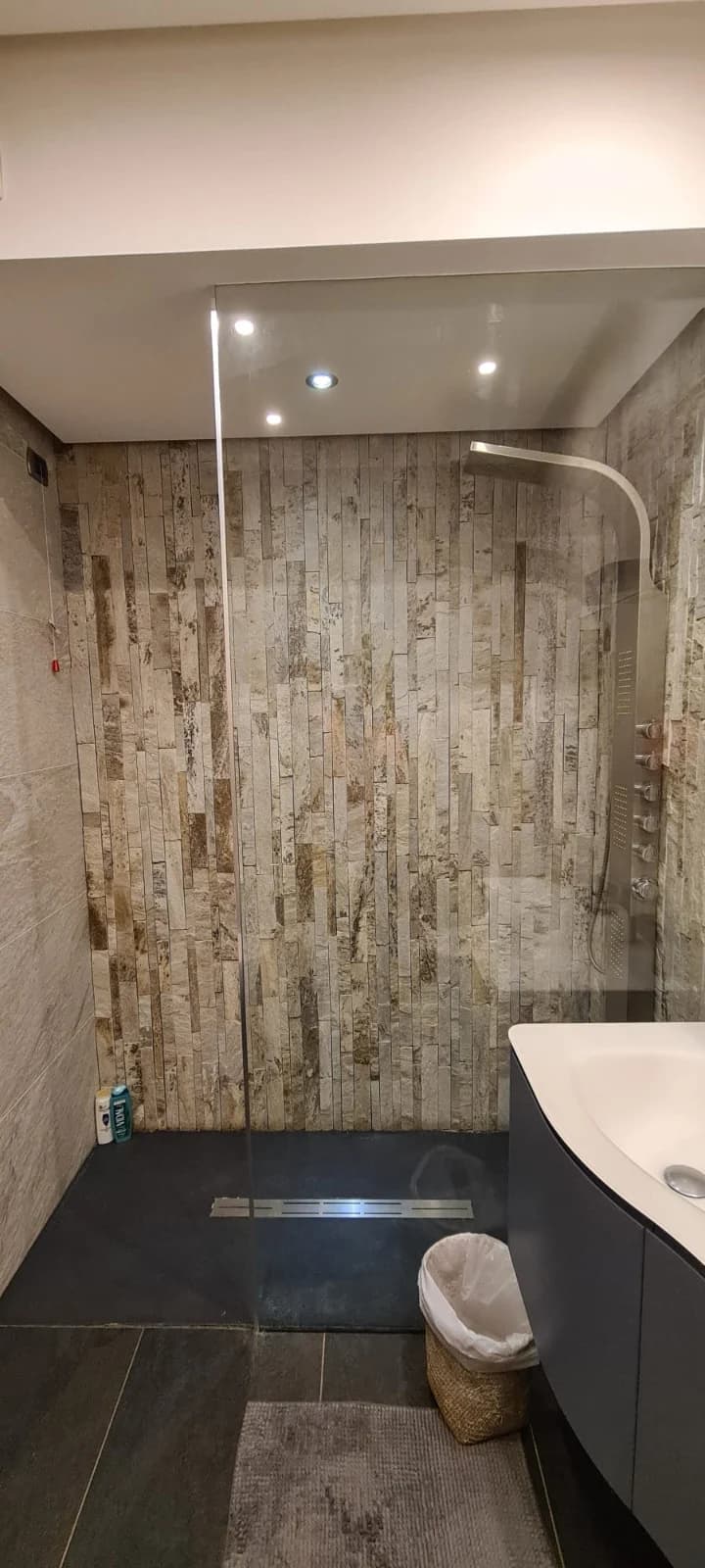 Quadrilocale rifinito prestigioso con giardino e terrazzo - foto 10