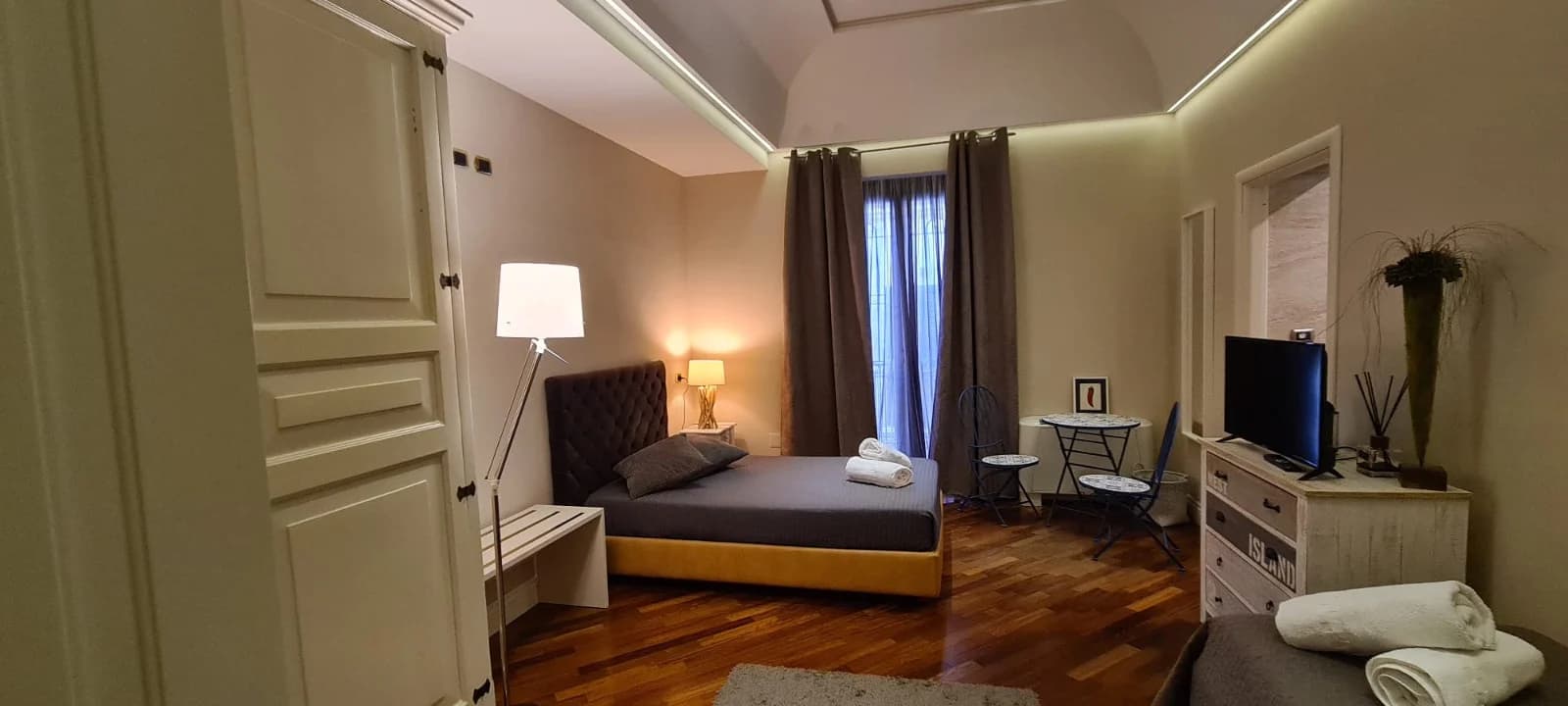 Quadrilocale rifinito prestigioso con giardino e terrazzo - foto 13