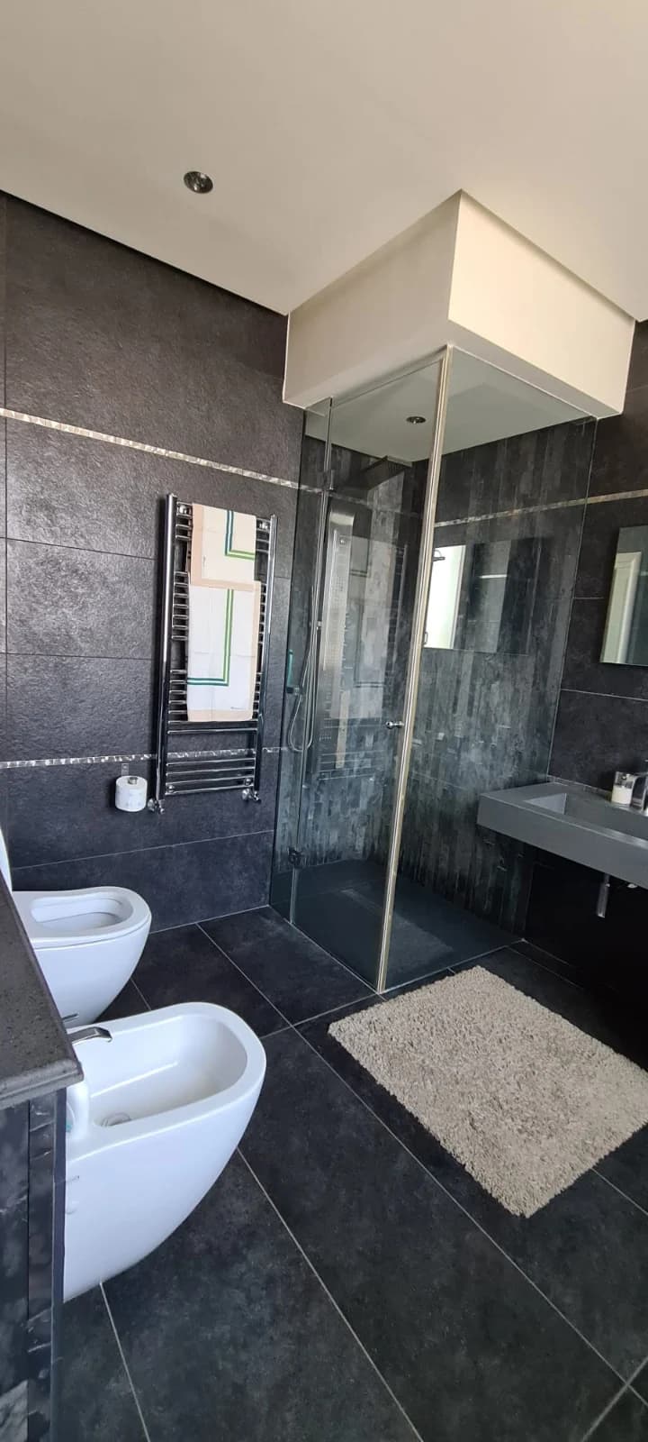 Quadrilocale rifinito prestigioso con giardino e terrazzo - foto 33