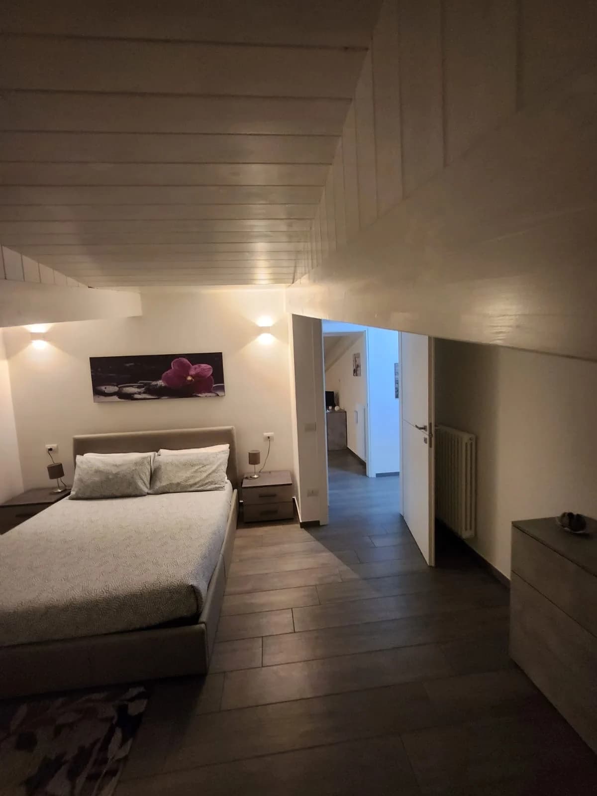 Attico arredato trilocale nuovo con terrazzo zona san leucio - foto 27